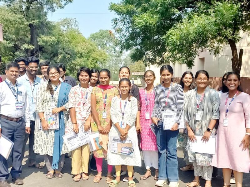 VJIT 1st-Year Students Explore Cutting-Edge Technologies at ARCI, Hyderabad